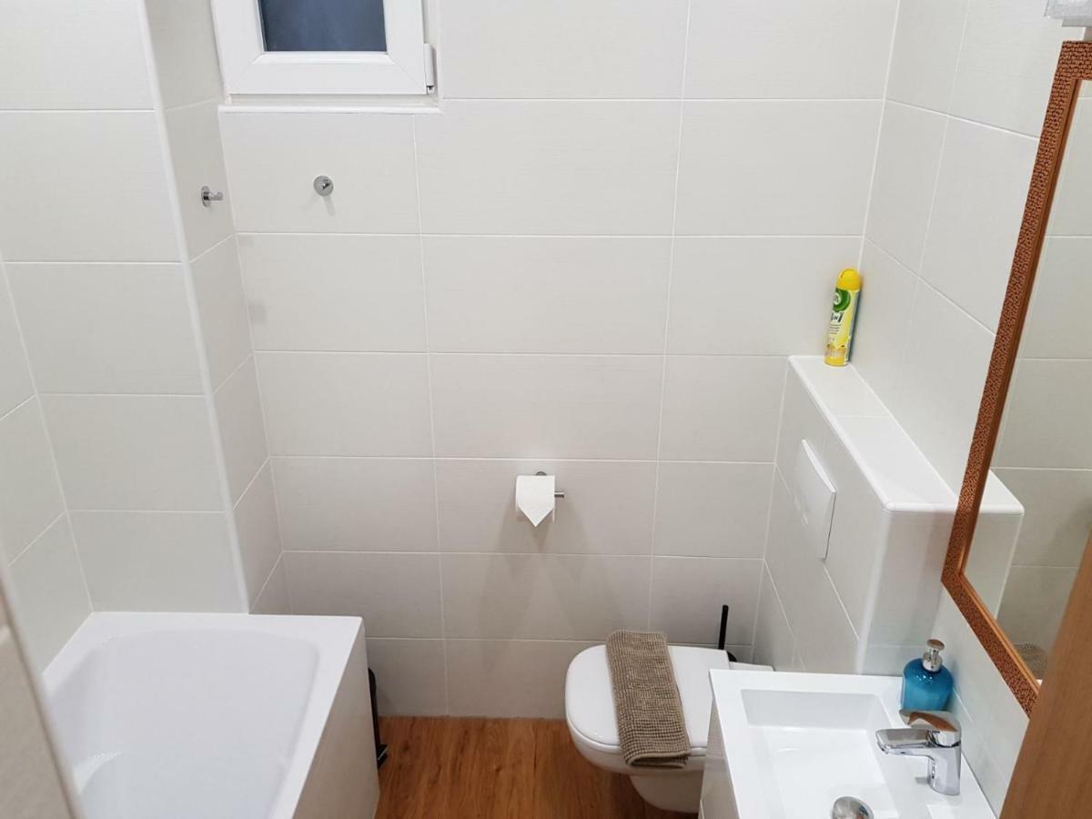 Renaissance Studio Apartment Budapest Ngoại thất bức ảnh